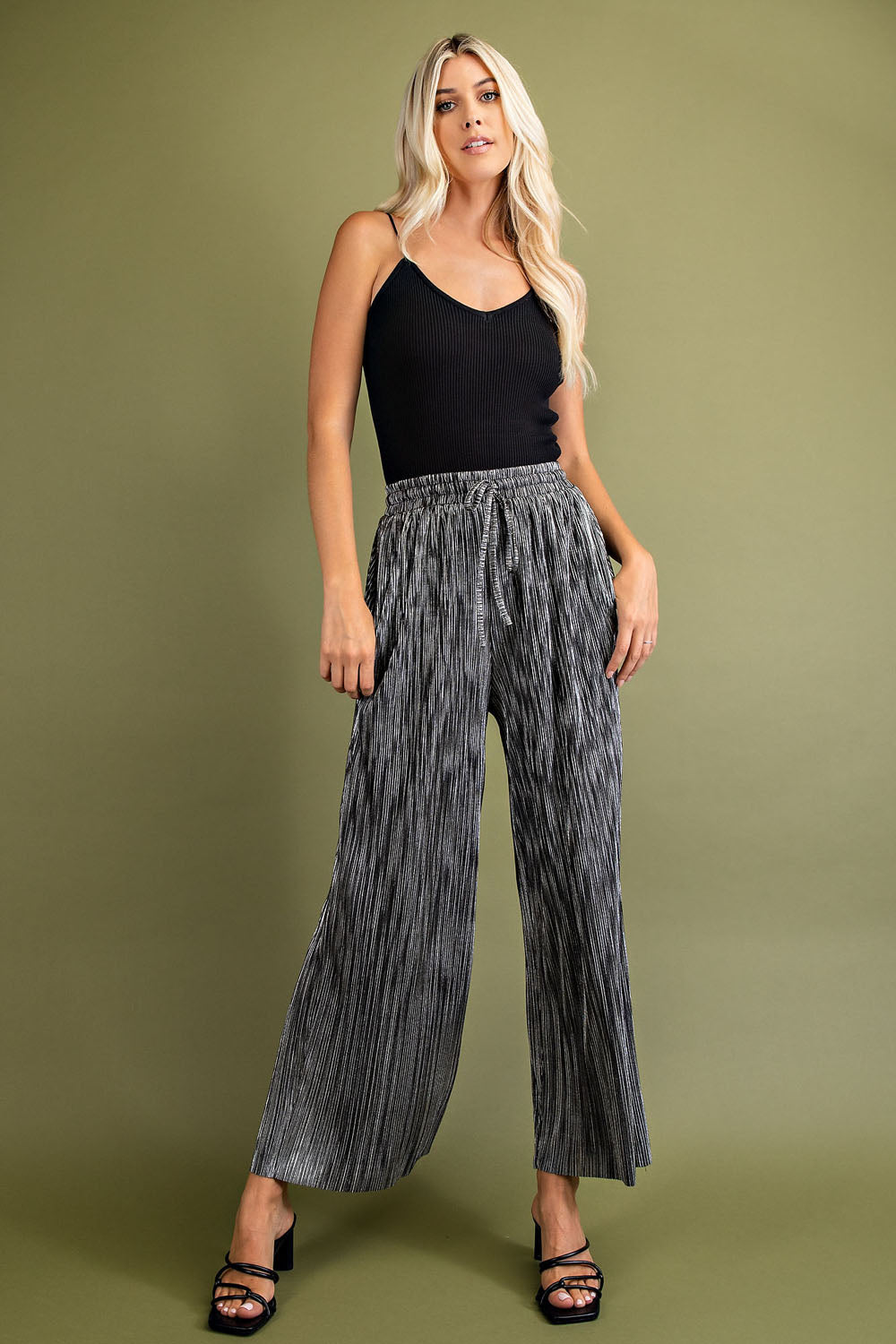 Pleated Bodre Wide Pant